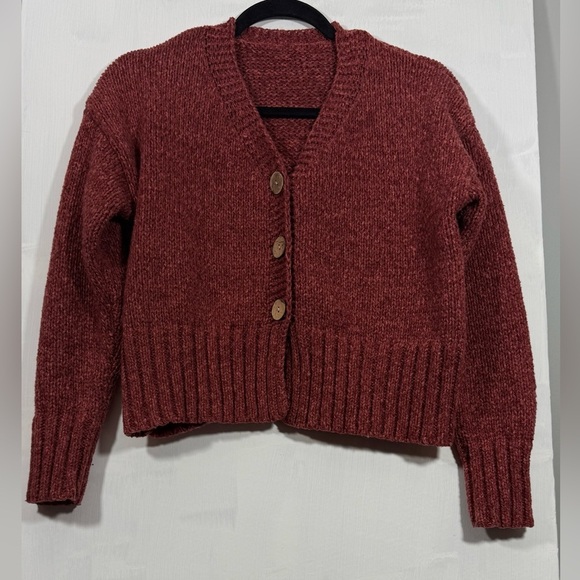 Sweaters - Elegant Maroon Women's Cardigan